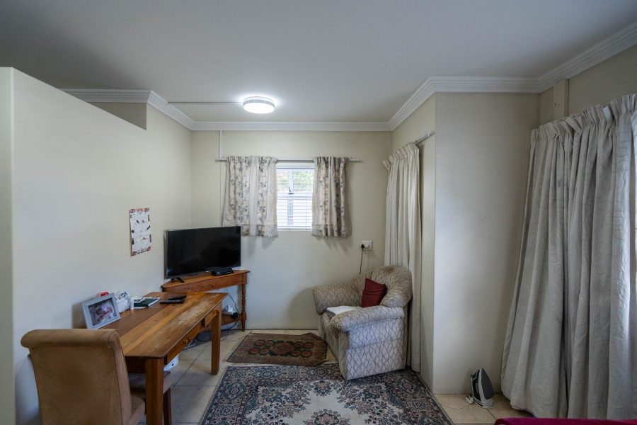 5 Bedroom Property for Sale in Royal Alfred Marina Eastern Cape